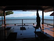 yoga meditation thailand detox cleansing